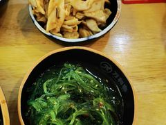 -万和春排骨砂锅米饭(新业广场店)