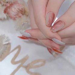 -VIVI BEAUTY  美甲美睫皮肤管理中心