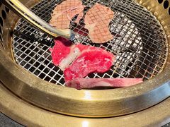 -铭牛烧肉·和牛海鲜自助(高新月牙湖店)