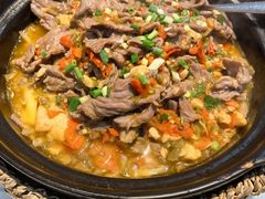 砂锅牛肉煲-两户人家农家乐