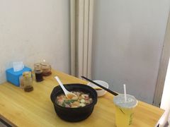 -天瑞福云南过桥米线(十里河店)