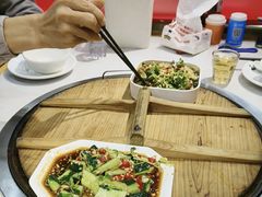 -鲁员外地锅鸡地锅鱼(古墩路店)