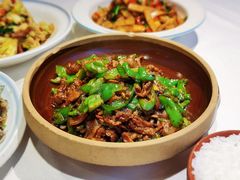 湖南辣椒炒土猪肉-俏湘厨•地道湘菜(建华南路店)