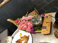 -GOGIYA·咕叽吖韩国传统烤肉店(东方新天地店)