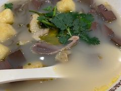 -小杨生煎(金山百联购物中心3楼店)