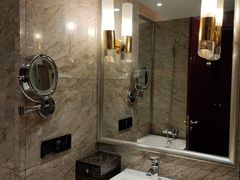 -东北大厦酒店(沈阳北站青年大街店)