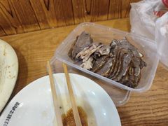 -何永光123鲜牛肉馆(1号店)
