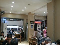 大堂-天发芽·何记葫芦头泡馍·老字号(小南门店)