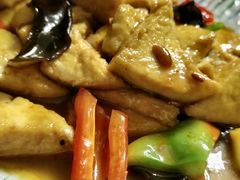 -天天向上素食餐厅(五台山店)