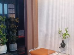 -奢月酒店(成都华西二院锦江院区三圣花乡地铁站店)