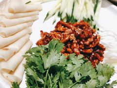 -关东小磨东北菜(上海长风大悦城店)