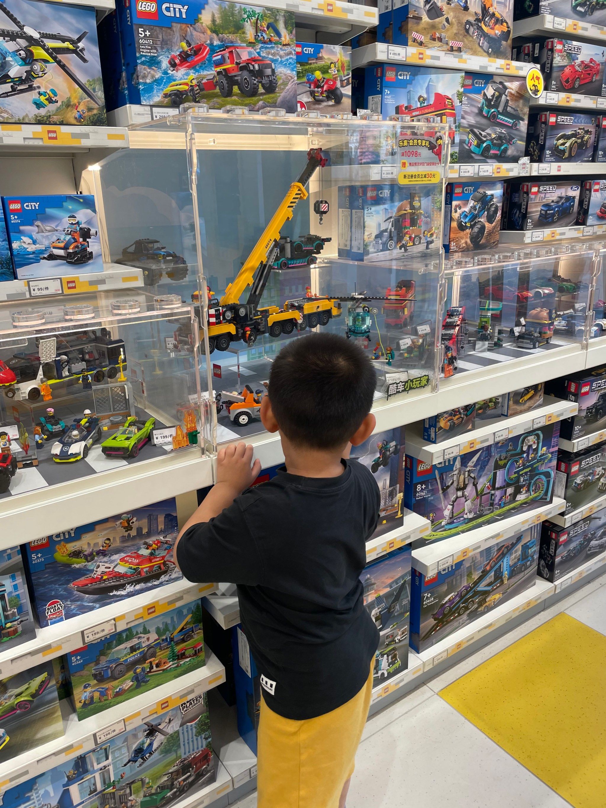 每一个城市的乐高店都不能放过