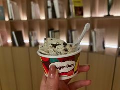 -涨巢·潮玩水疗局