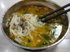 -巍山火巴肉饵丝(大理古城店)