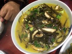 -窄巷子陕菜馆·地道陕西菜(粉巷店)