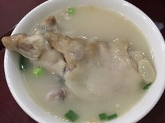 -雷祖芳老妈蹄花店