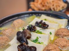 -莲餐厅·湖北菜·潜江小龙虾店(愚园路店)