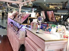 -4iNLOOK美瞳店(中山公园龙之梦店)
