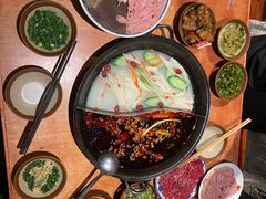 -周小明火锅(黑金冠社区店)