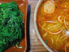 -亮亮面馆(经六路店)