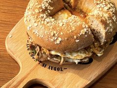 -Catch Bagel(芳草地店)