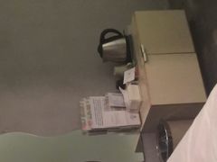 -卡罗酒店(东门晒布地铁站店)