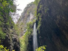 -龙水峡地缝景区