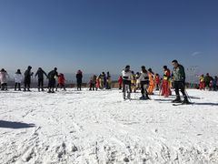 -采薇庄园四季滑雪场