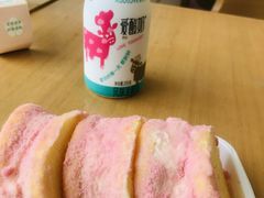 -爱达乐面包生日蛋糕(温江德昆新天地店)