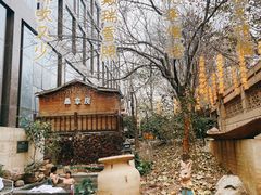 -陆地游轮西山温泉号
