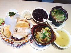 -闫家驴肉老店(华电一校店)
