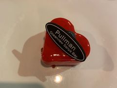 -三亚湾海居铂尔曼度假酒店