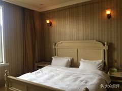 -大连罗马假日酒店温泉