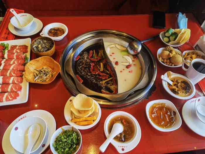 山城辣妹子重庆火锅(呼家楼北街店)-"每次想吃火锅或者聚餐都会去的一