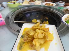 -雪乡人家东北菜·铁锅炖一切(高斯路店)