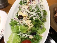 沙拉-Myth猪蹄(明洞店)