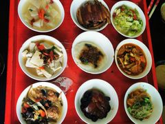 -蓝田九大碗民俗食府(蓝田店)