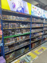 -逝水玩具折扣店