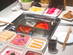 -海底捞火锅鲜切牛肉主题店(长寿路店)