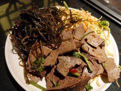 小菜-东道煮牛肉火锅(重庆路店)
