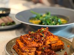 煎石屏包浆豆腐-半山腰·云南菜(侨福芳草地店)