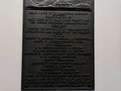 -盐湖城国际机场