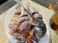 阳山走地鸡-广味炭炉鸡煲(宝业路分店)