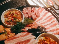 -嘿嘟嘟·肋条烧肉放题(爱融荟城店)