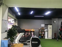 -征成健身连锁私教工作室(九公里店)