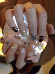 -沫儿·美甲美睫·半永久·皮肤管理