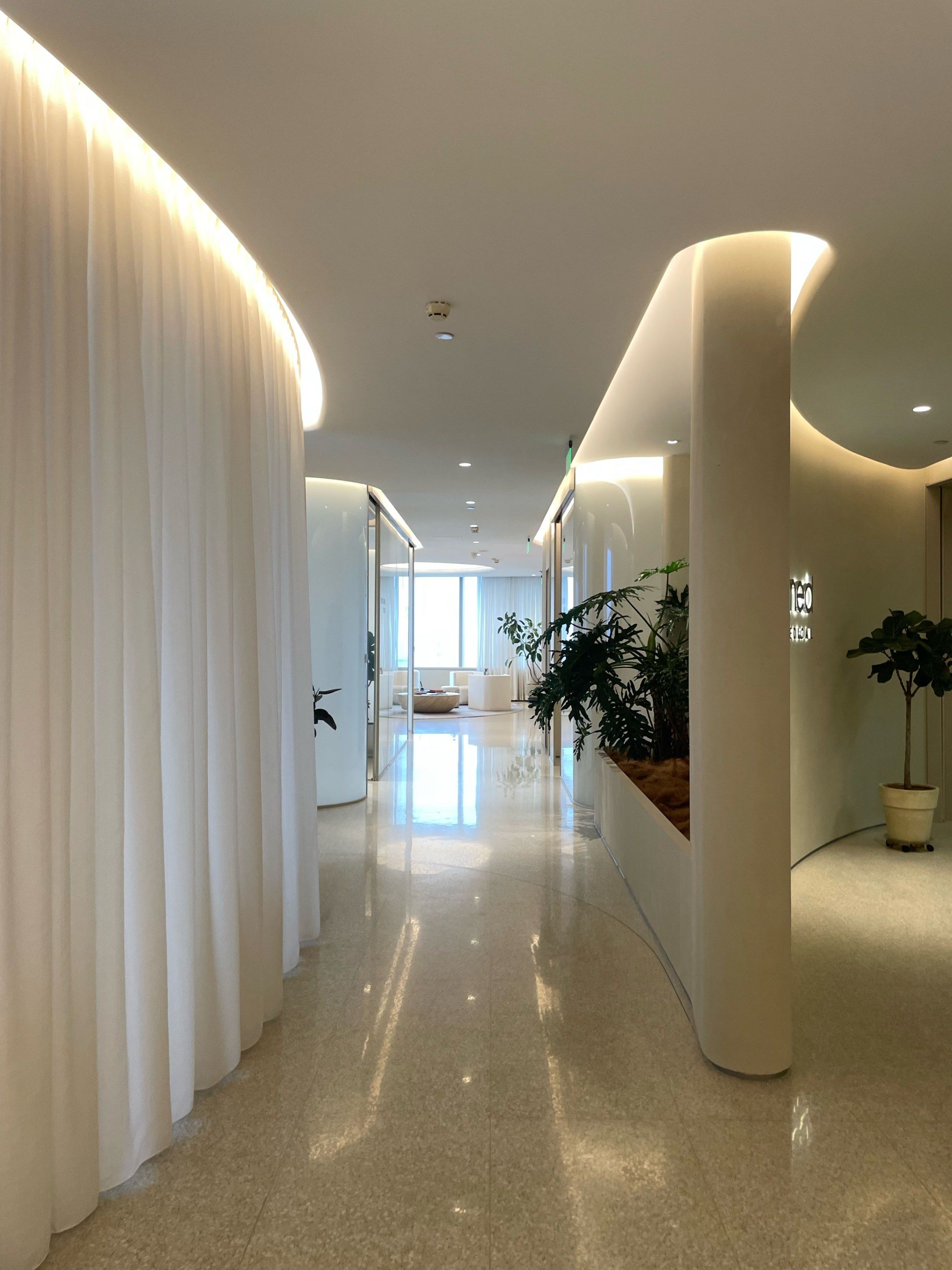 幸运的是,随着医美技术的不断进步,emface以其独特的