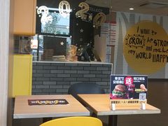 大堂-麦当劳(北京昌金路得来速餐厅店)
