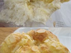 凤梨酸奶味面包-85度C(青岛燕儿岛店)