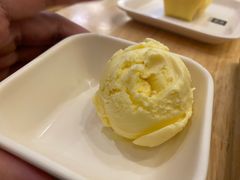 香草冰激凌球-满记甜品(苏州中心店)